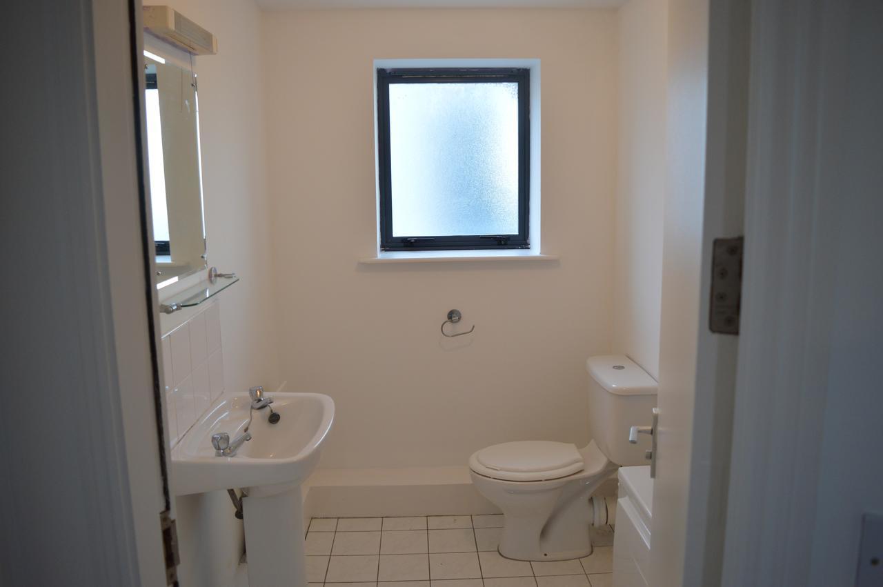 The Sentinel Tower Airport Apartments バリーマン、ダブリン エクステリア 写真