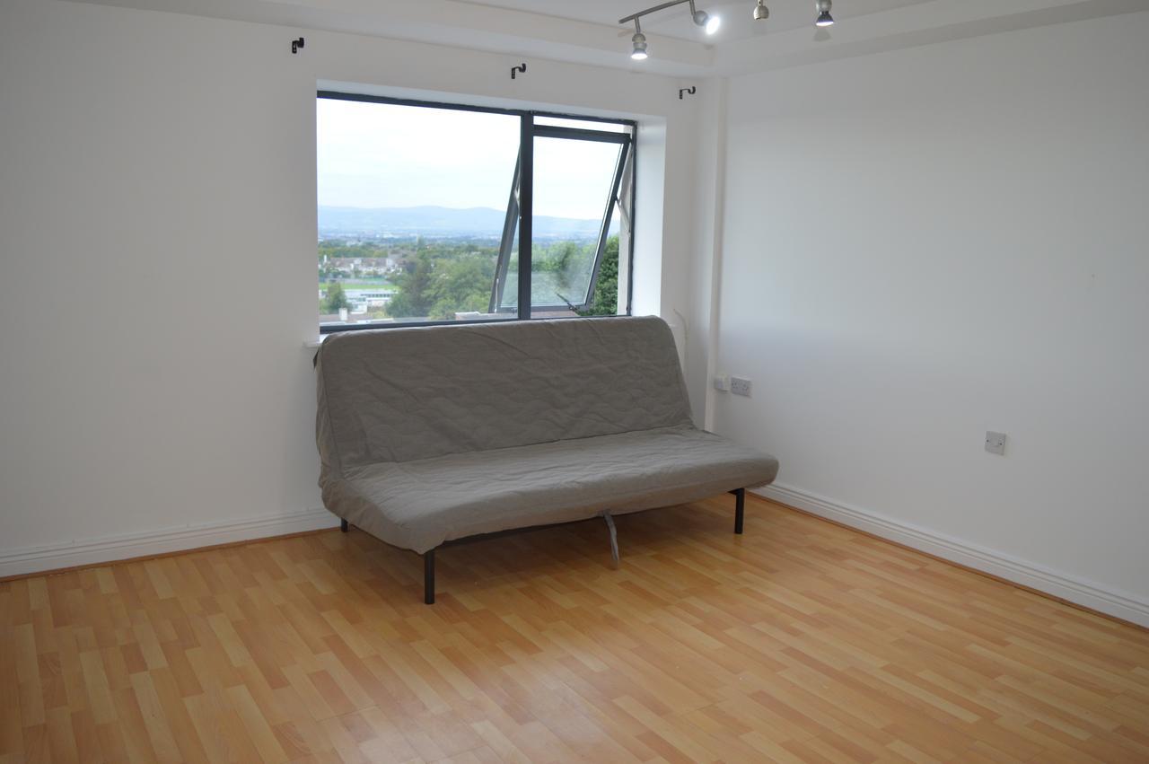 The Sentinel Tower Airport Apartments バリーマン、ダブリン エクステリア 写真