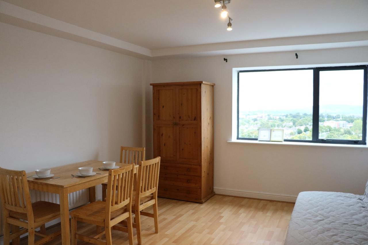The Sentinel Tower Airport Apartments バリーマン、ダブリン エクステリア 写真